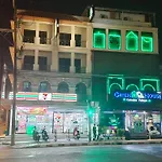 Baan Natcha Pool Villa City Center