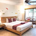 Birds&Bees Resort