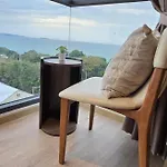 อพาร์ทเม้น Sea View 2 Bed Luxury - Perfect Location Pattaya