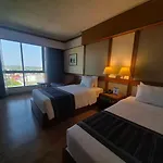Cholchan Pattaya Beach Resort - Sha Extra Plus