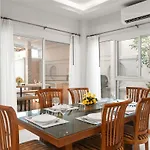 City Center Pool Villa 6Br 14 Persons Sauna Pool Table Karaoke Bbq