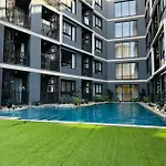 The Urban Attitude & One Bedroom