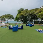 Cosy Beach Hotel - Sha Extra Plus