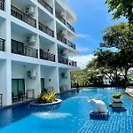 Cosy Beach Hotel - Sha Extra Plus