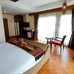 Red Balcony Hotel