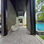 อพาร์ทเม้น Baan Plai Haad, 2 Min Walk To Wong Amat Pattaya