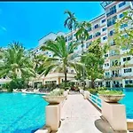 Park Lane อพาร์ทเม้น Pattaya