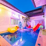 Happy N Joy Pool Near Jomtien On Thepprasit Road * Pattaya