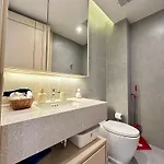 Arom Wongamat Luxury Boutique Beachfront In North Pattaya, 702