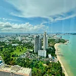 อพาร์ทเม้น Arom Wongamat Luxury Boutique Beachfront In North Pattaya, 702