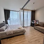 อพาร์ทเม้น Arom Wongamat Luxury Boutique Beachfront In North Pattaya, 702