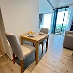 อพาร์ทเม้น Arom Wongamat Luxury Boutique Beachfront In North Pattaya, 702 Pattaya