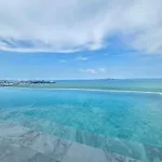 Arom Wongamat Luxury Boutique Beachfront In North Pattaya, 702
