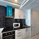Grand Avenue 808e Soi Buakhaw 15 อพาร์ทเม้น