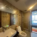 Grand Avenue 808e Soi Buakhaw 15 อพาร์ทเม้น *
