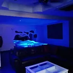 75 Sqm Type Jacuzzi 101a อพาร์ทเม้น