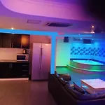 75 Sqm Type Jacuzzi 101a อพาร์ทเม้น Pattaya