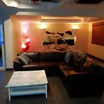 75 Sqm Type Jacuzzi 101a อพาร์ทเม้น