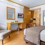 The Beverly Hotel 4*