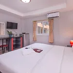 Robin\'S Nest Guesthouse & Restaurant