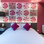 J Hotel