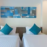 Hotel J