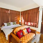 Avila 3*
