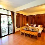 โรงแรม Avila