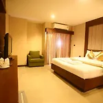 Honey Hotel