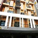 Hotel Honey 3*