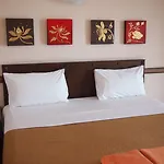 นาวิน แมนชั่น 2 Navin Mansion 2 Pattaya