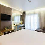 ซี มี สปริง ทู โฮเทล โรงแรม