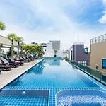 ซี มี สปริง ทู โฮเทล โรงแรม 3*