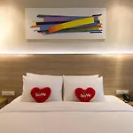 ซี มี สปริง ทู โฮเทล โรงแรม Pattaya