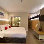 ซี มี สปริง ทู โฮเทล โรงแรม 3*