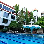 Seashore Pattaya Resort