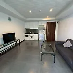 The Clubhouse By Psr Apartment