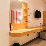 T Sleep Place Hotel