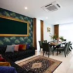 Nagawari Art Maldives Bbq Pattaya Villa