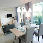 Atlantis Condo & Water Park Pattaya By The Sea