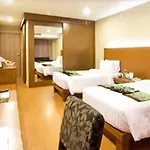 Hotel The 