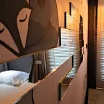 Hostel Asleep By Lantana *