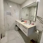 Youth Journey Six-bedroom Pool Pattaya