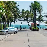 อพาร์ทเม้น Paradise Condominimum Jomtien *