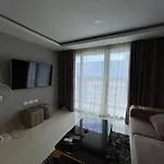 Grand Avenue 1 Bedroom, Soi Buakhaw Apartment