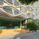 Apartment Curve Boutique *