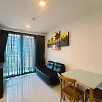 The Cloud Pra-tum-nuk Apartment