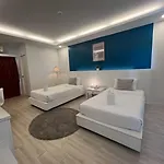 Curve Boutique Apartment *