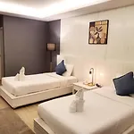 Curve Boutique Apartment *