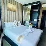 Apartment The Base Luxury By Numam